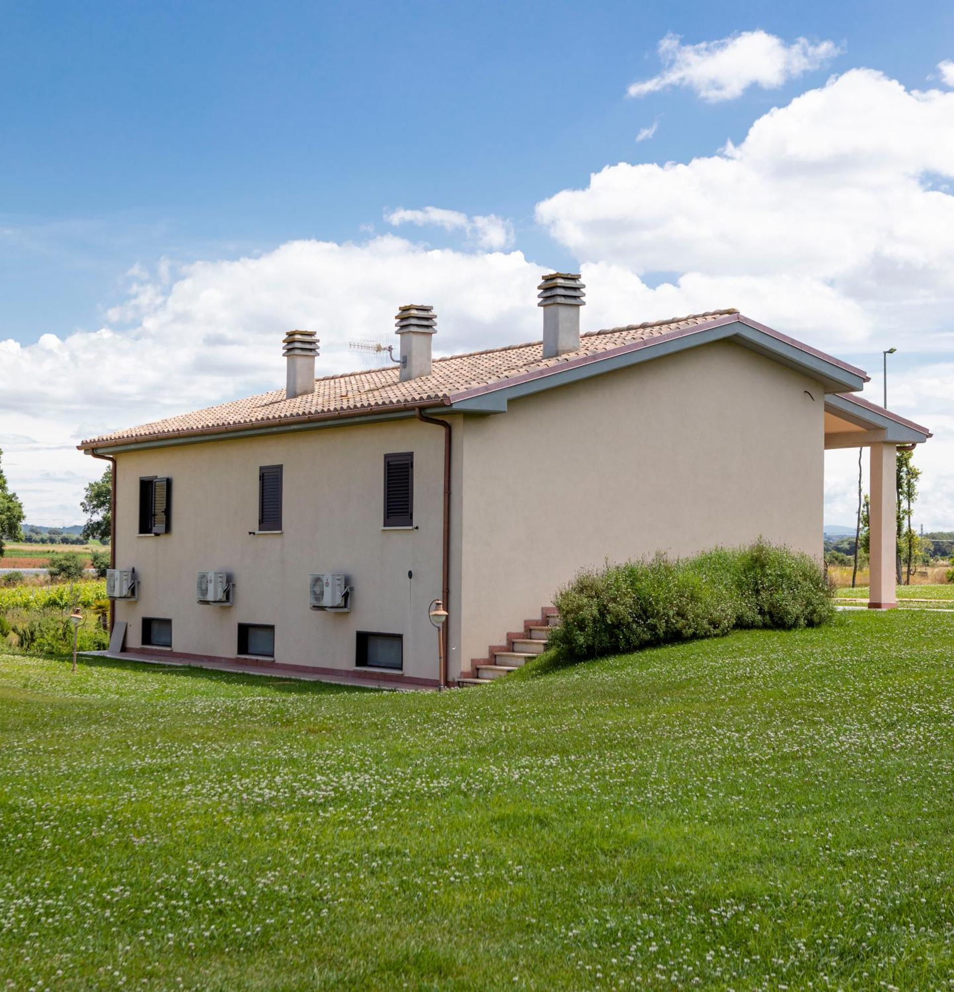 Podere Giovanni Olivo Таркуїнія Екстер'єр фото